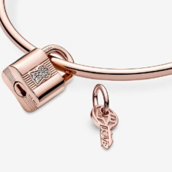 Rose Gold Padlock & Heart Dangle Charm - Picture 3 of 4